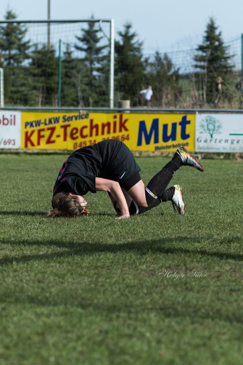 Bild 176 - C-Juniorinnen SV Steinhorst/Labenz - TSV Friedrichsberg-Busdorf : Ergebnis: 5:0